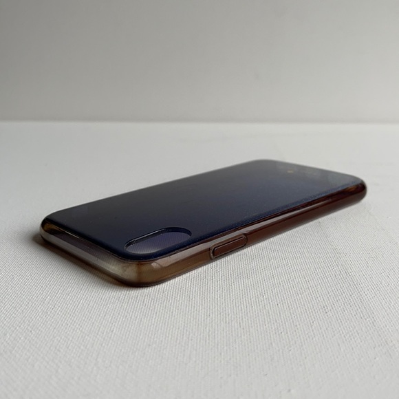 FREE with $25 purchase Kate Spade Blue Silver Ombré iPhone X Case - Picture 5 of 14